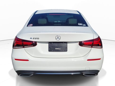 Used 2022 Mercedes-Benz A 220 image 4