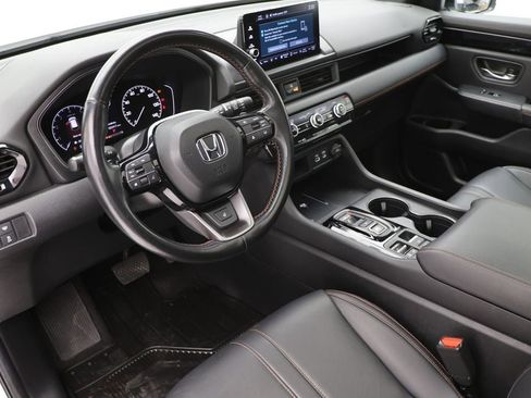 Used 2024 Honda Pilot TrailSport image 17