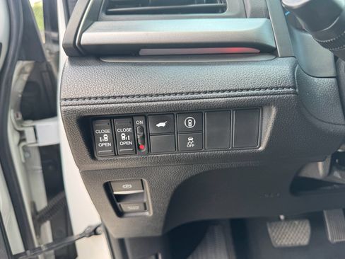 Certified 2023 Honda Odyssey Sport image 13