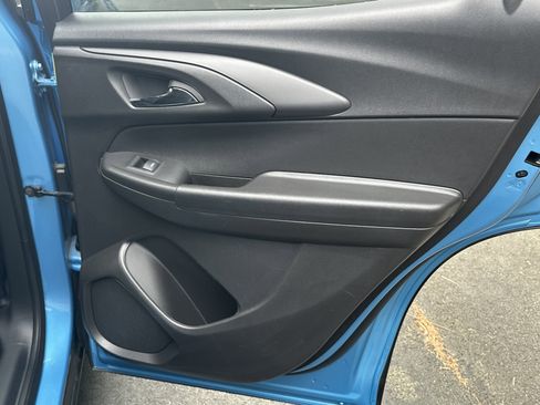 Used 2025 Chevrolet TrailBlazer RS w/ Convenience Package image 17