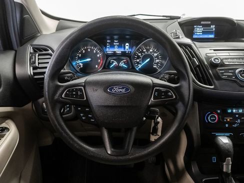 Used 2017 Ford Escape SE FWD image 12