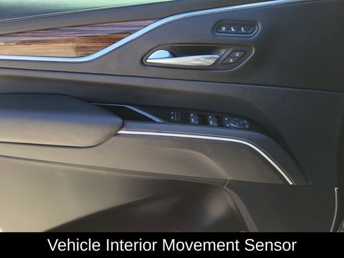 Used 2021 Cadillac Escalade ESV Premium Luxury AWD/4WD image 21