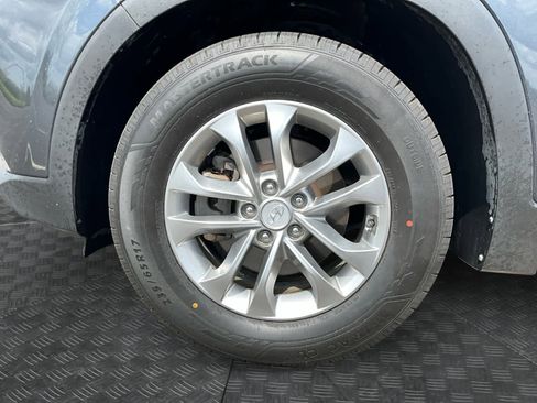 Used 2020 Hyundai Santa Fe SEL image 16