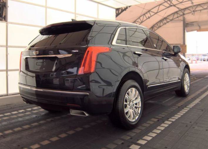 Used 2017 Cadillac XT5 FWD image 5