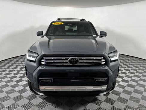 Used 2025 Toyota 4Runner Limited AWD/4WD image 2