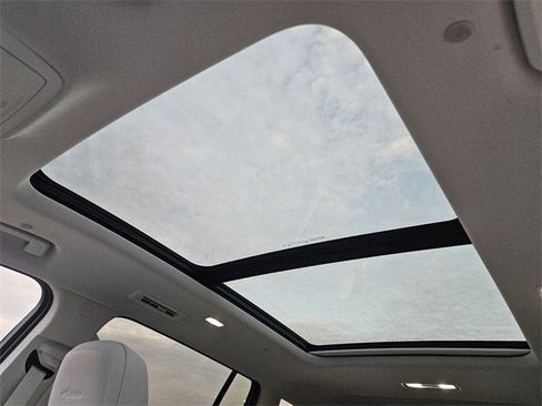 New 2026 Buick Enclave Avenir w/ Super Cruise Package image 19