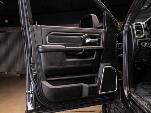 Used 2024 RAM 2500 Laramie w/ Night Edition image 29