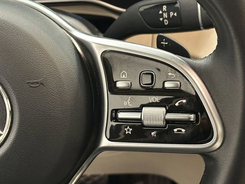 Certified 2022 Mercedes-Benz GLC 300 image 28