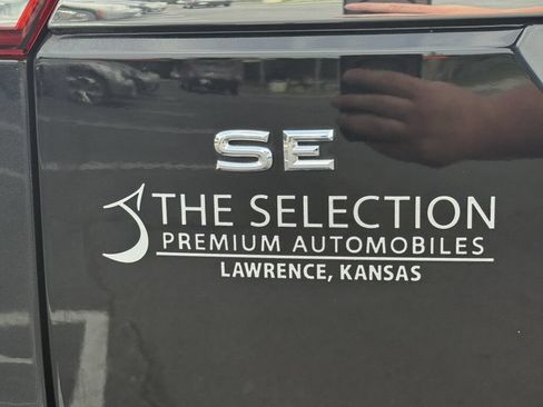 Used 2019 Volkswagen Atlas SE w/ Towing Package FWD image 13
