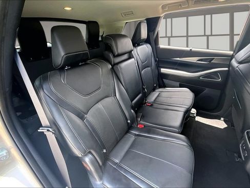 Used 2023 INFINITI QX60 Luxe w/ Performance Audio Package FWD image 24