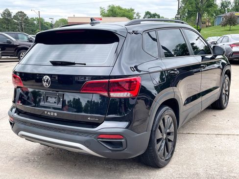 Used 2022 Volkswagen Taos S image 6