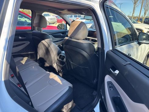 Used 2020 Hyundai Santa Fe Limited image 13