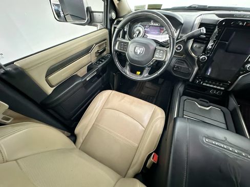 Used 2022 RAM 2500 Limited AWD/4WD image 9