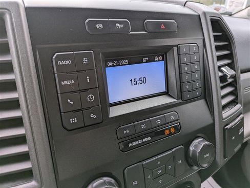 Used 2020 Ford F550 4x4 Regular Cab Super Duty image 22