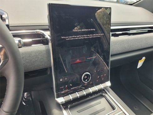 New 2026 GMC Sierra EV Elevation image 25