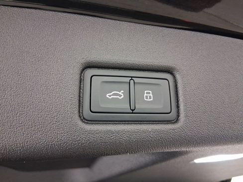 New 2025 Audi Q5 Premium Plus image 30