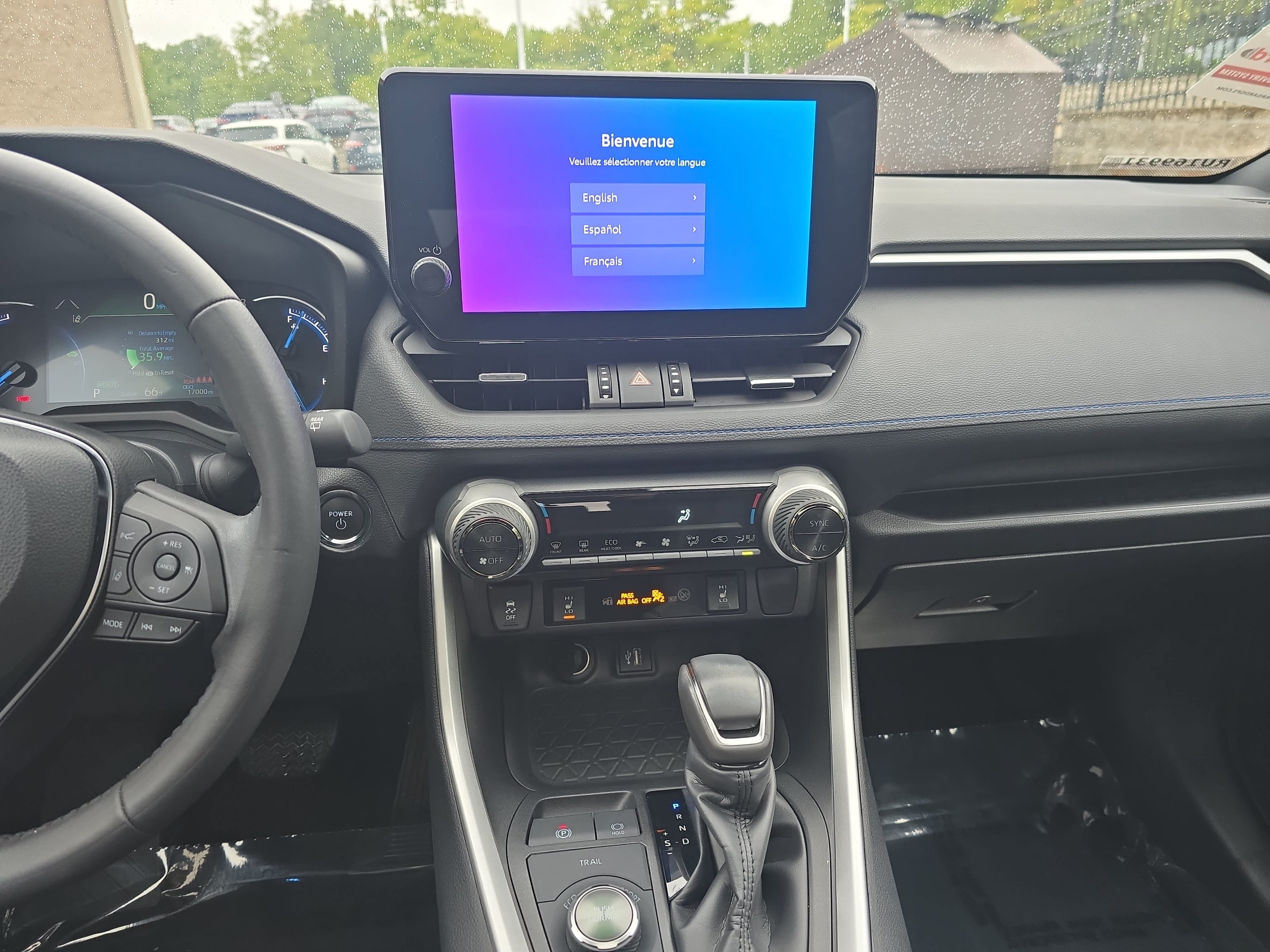 Used 2024 Toyota RAV4 XSE AWD/4WD image 20