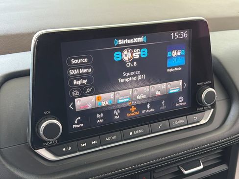 Used 2023 Nissan Rogue SV FWD image 7