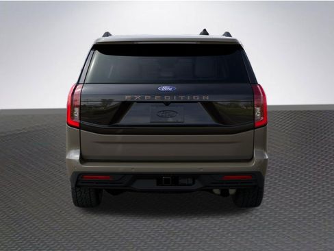 New 2027 Ford Expedition Tremor w/ Driver's Package AWD/4WD image 7