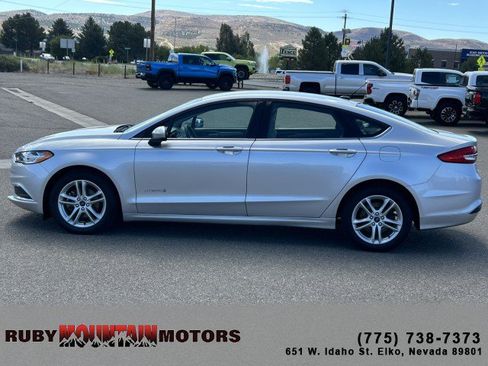 Used 2018 Ford Fusion S FWD image 4