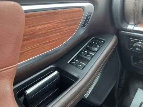 Used 2025 Ford Expedition Max King Ranch image 28