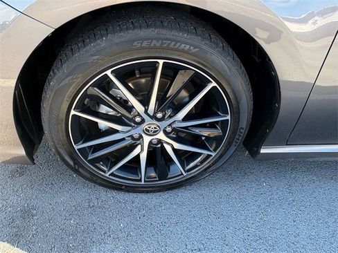 Used 2023 Toyota Camry SE image 5