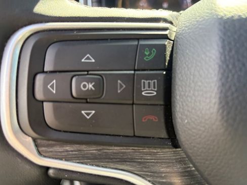 Used 2024 Jeep Wagoneer L Series II w/ Flexible Seating Group image 22