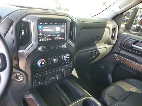 Used 2020 GMC Sierra 3500 Denali w/ Denali Ultimate Package image 28