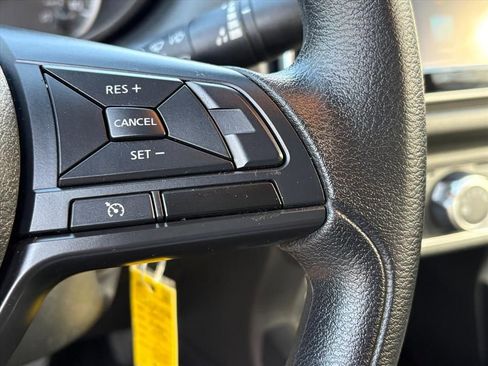 Used 2025 Nissan Versa S w/ Trunk Package image 23