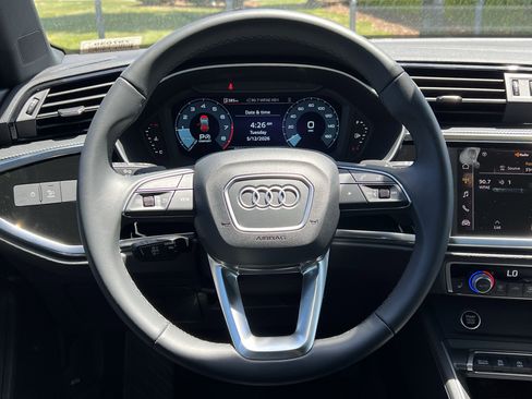 Certified 2025 Audi Q3 2.0T Premium w/ Convenience Package AWD/4WD image 18