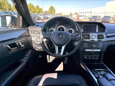 Used 2016 Mercedes-Benz E 350 Sedan image 11