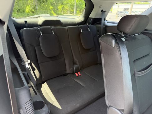 Used 2022 Ford Explorer XLT AWD/4WD image 14