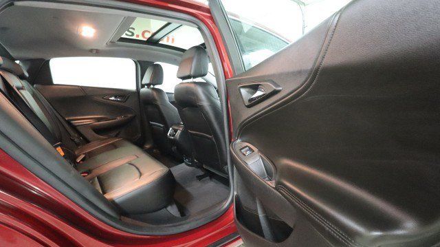 Used 2017 Chevrolet Malibu LT w/ Leather Package FWD image 11