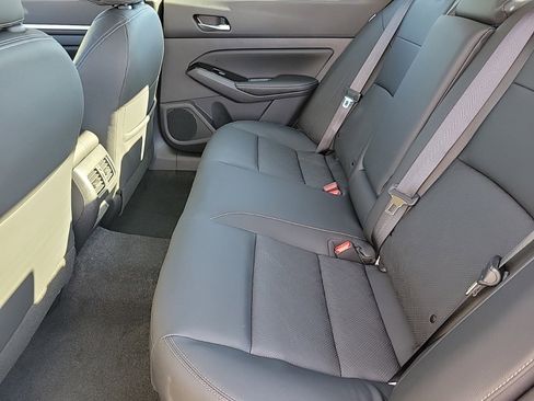 New 2025 Nissan Altima 2.5 SL image 16