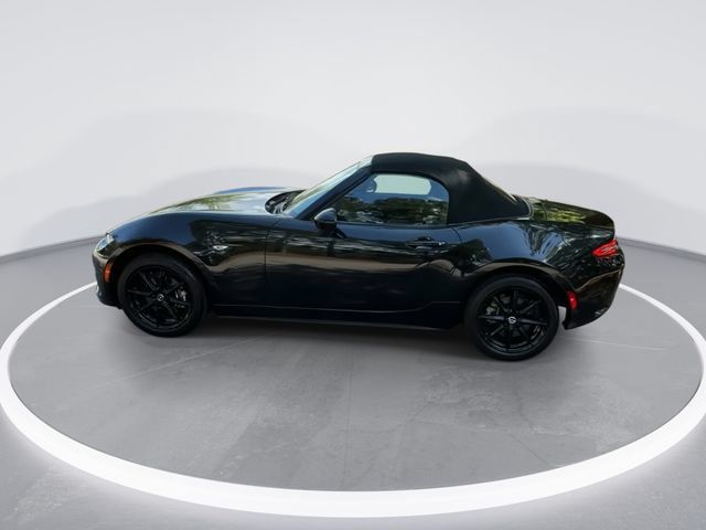 Used 2025 MAZDA MX-5 Miata Sport RWD image 3