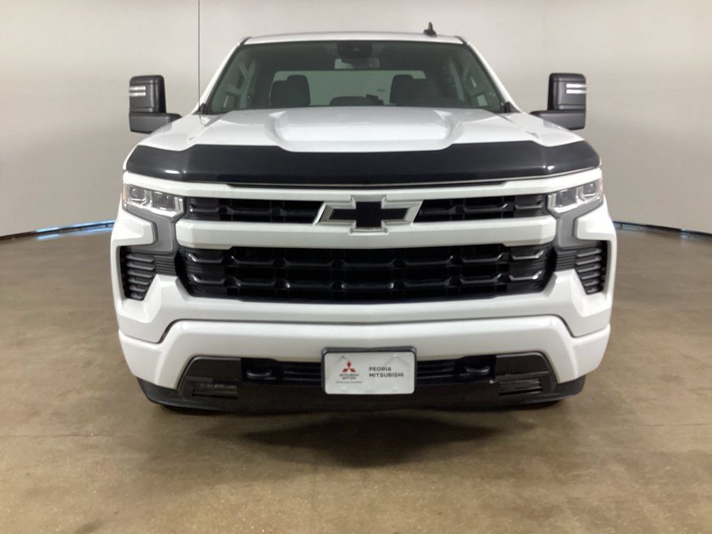 Used 2023 Chevrolet Silverado 1500 RST AWD/4WD image 3