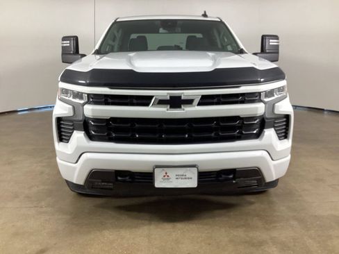 Used 2023 Chevrolet Silverado 1500 RST AWD/4WD image 3