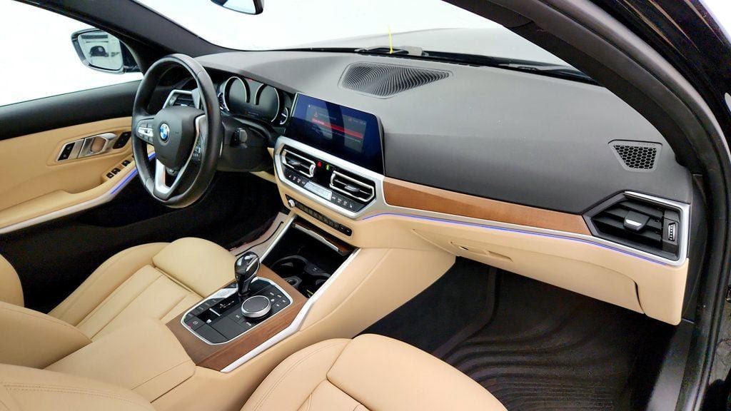 Used 2020 BMW 330i xDrive Sedan w/ Convenience Package AWD/4WD image 25