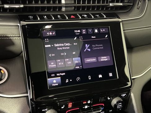 New 2025 Jeep Grand Cherokee Laredo image 23