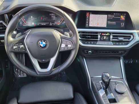Used 2021 BMW 330i Sedan w/ Premium Package image 4
