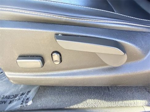 Used 2021 Chevrolet Colorado ZR2 image 21