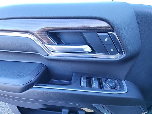 Used 2022 Chevrolet Silverado 1500 LT w/ Protection Package image 14