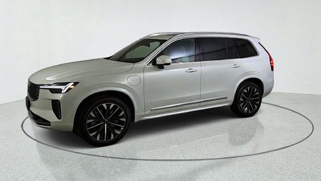 Used 2026 Volvo XC90 T8 Ultra w/ Protection Package Premier AWD/4WD image 3