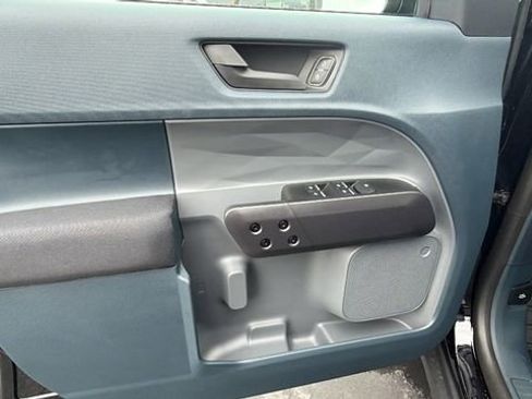 New 2025 Ford Maverick XL image 19