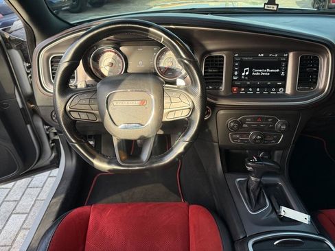 Used 2022 Dodge Charger Scat Pack w/ Dynamics Package RWD image 15