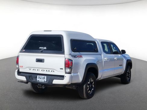 Used 2022 Toyota Tacoma TRD Off-Road w/ Technology Package AWD/4WD image 3