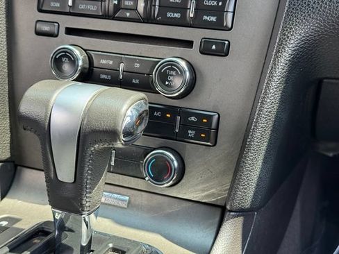 Used 2010 Ford Mustang Premium RWD image 11