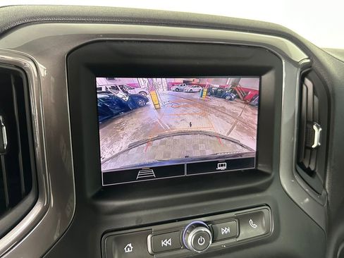 Used 2022 Chevrolet Silverado 1500 Custom image 18