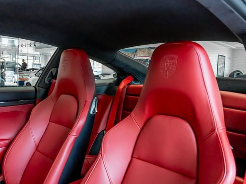 Used 2014 Porsche 911 Turbo S AWD/4WD image 19