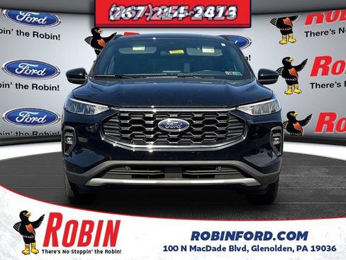 Used 2025 Ford Escape ST-Line Select AWD/4WD image 2